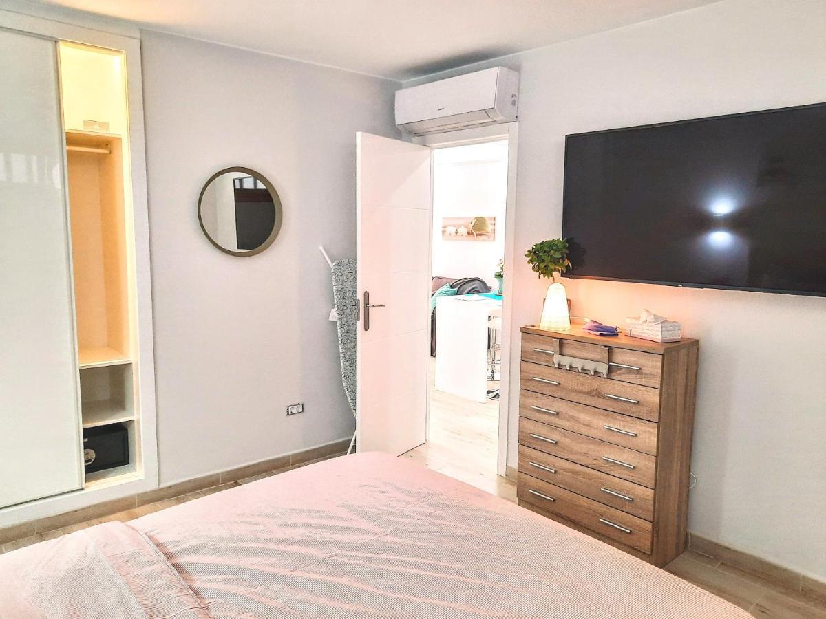 Modern Apartment In Costa Adeje With Shared Pool Playa Feñabe Kültér fotó